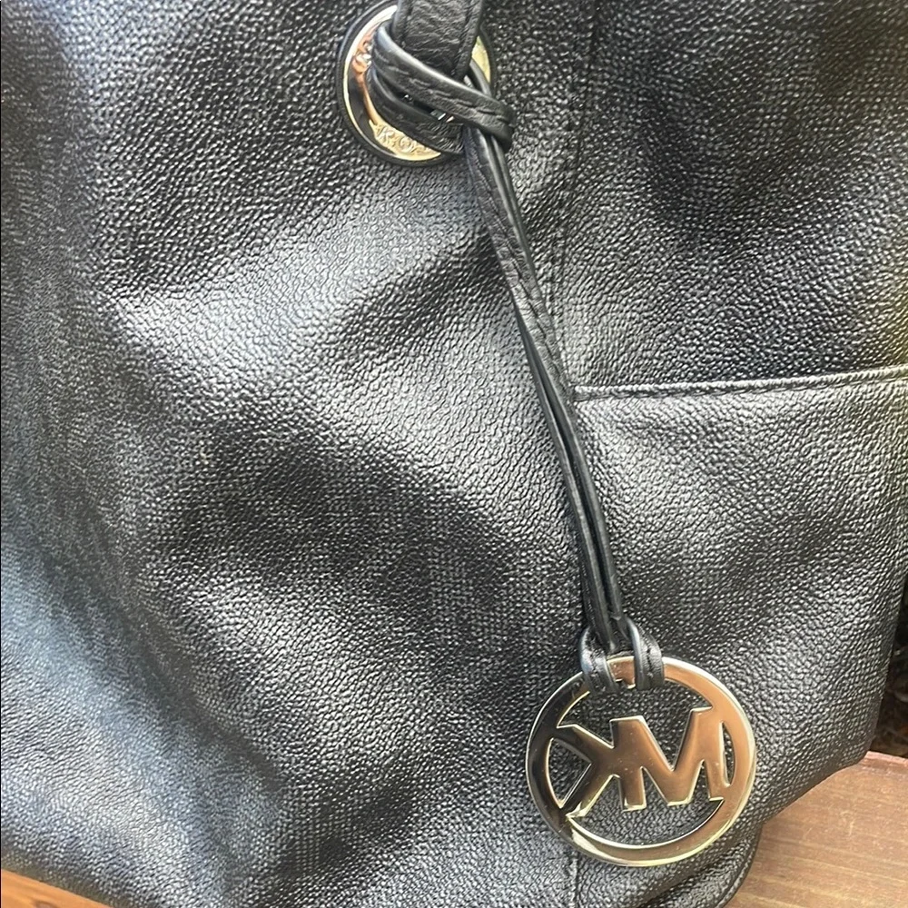 Michael Kors Black Leather Tote with Structured Design - Picture 11 of 14